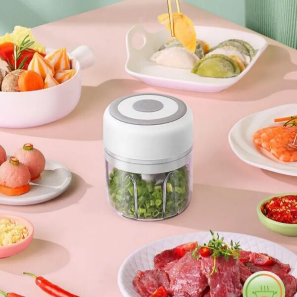 100/250ml Electric Kitchen Food Chopper Mini Garlic Press Vegetable Masher Machine USB Portable Meat Grinder Kitchen Accessories - Image 4