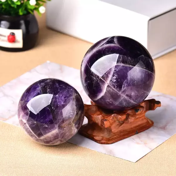 1PC Natural Dream Amethyst Ball Polished Globe Massaging Ball Reiki Healing Stone Home Decoration Exquisite Gifts Souvenirs Gift - Image 4