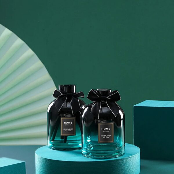 200ml empty glass diffuser bottle&Aromatherapy glass bottle include black alumite circle and plastic lids and label and bowknot - Image 3