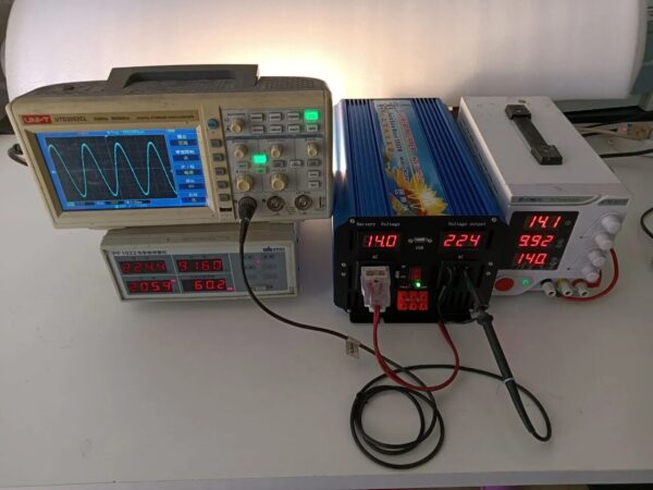 Peak Power 10000W 5000W DC 12V to AC 110V 60HZ digital display pure sine wave solar inverter - Image 2