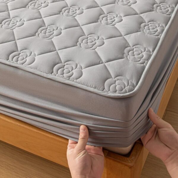Waterproof Mattress Cover Thicken Quilted Fitted Sheet Mattress Protector Queen Size Fit Sheet With Elastic Band Bedsheet - Image 4